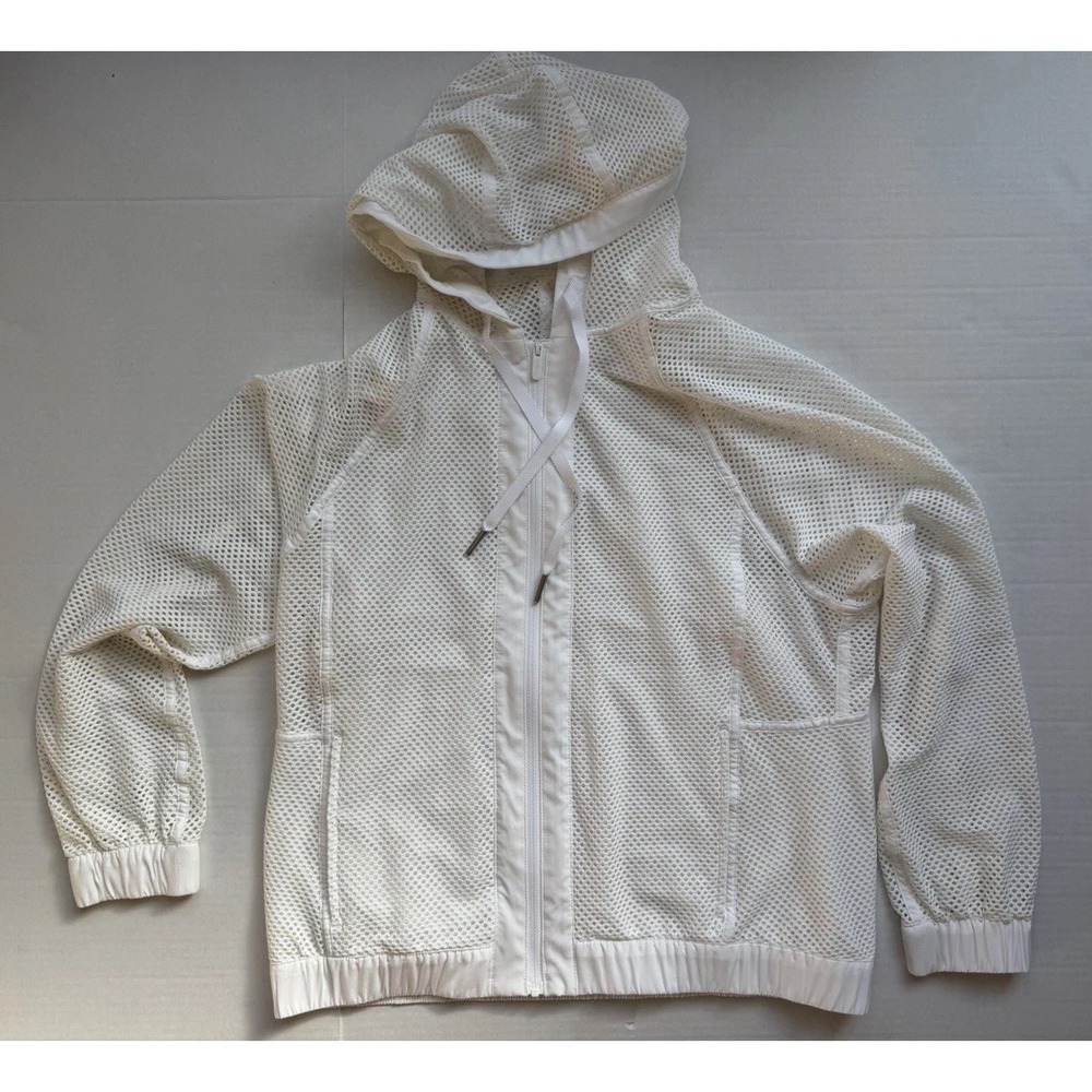 Lululemon Mesh On Mesh Women's White Jacket Zip Up Size 4